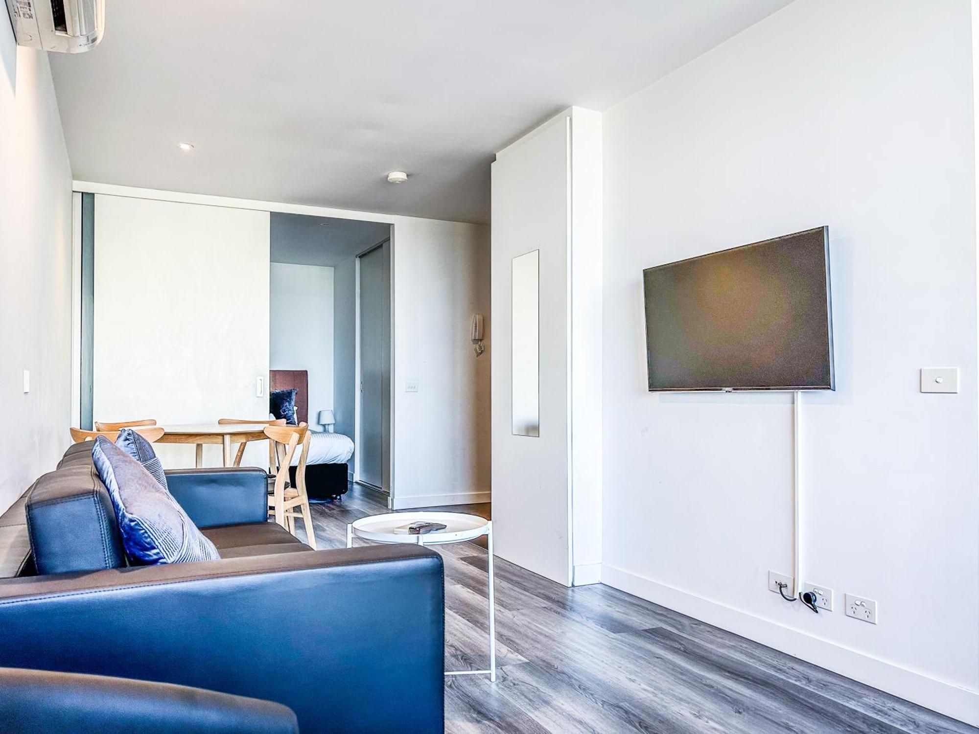 Aura2107, 2 Bedroom Apartment With Balcony, Stunning Yarra River And City Views Мельбурн Экстерьер фото